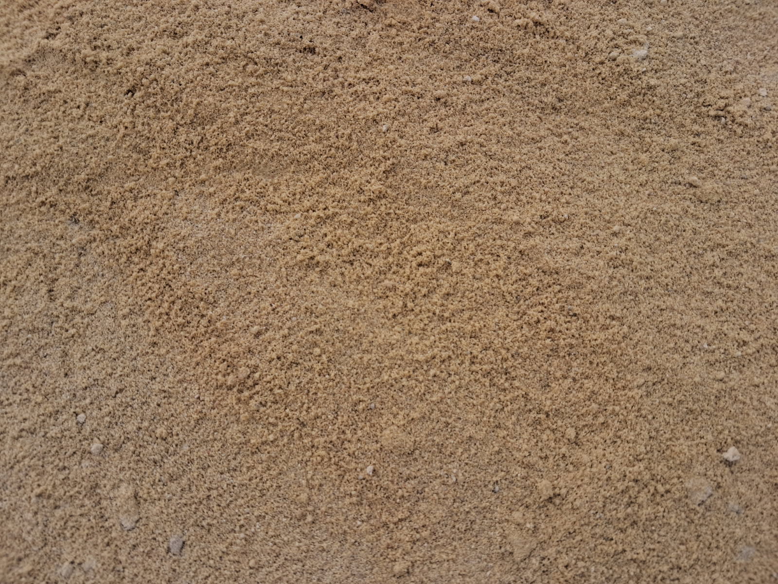 Pile of Premium Thermal Sand